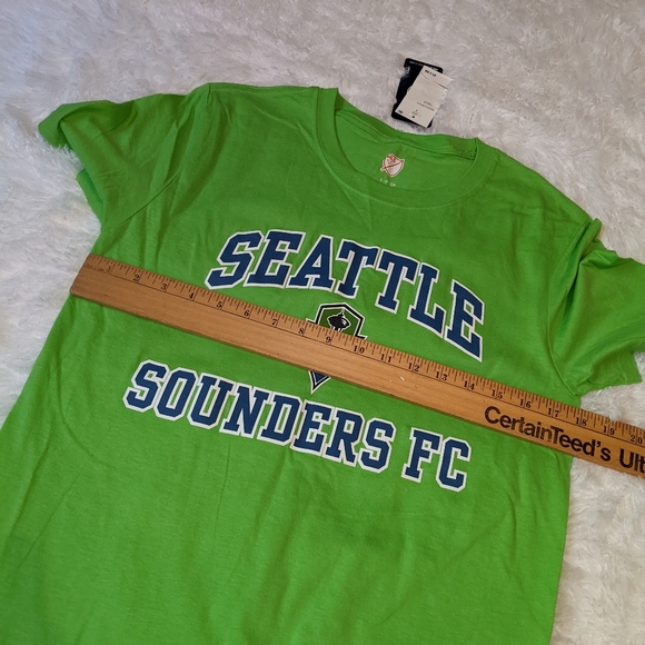 Nwt MLS Seattle sounders FC bright green t-shirt - Picture 7 of 13